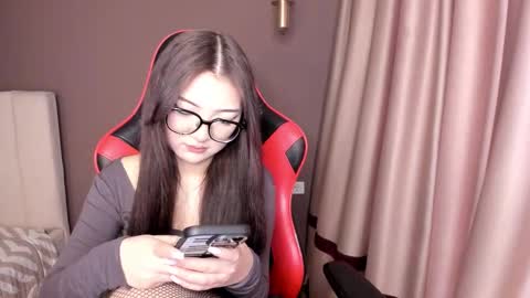 Erina online show from February 2, 5:39 am