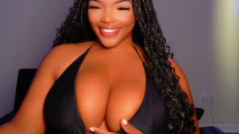MayBabi online show from July 16, 11:59 am