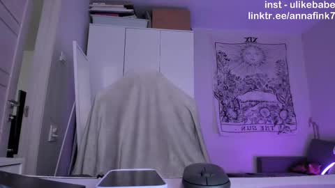 Anna online show from November 20, 7:20 am