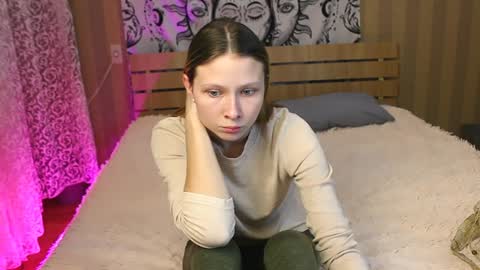 meek_cutie online show from February 6, 12:37 pm