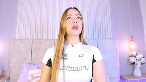 Emily online show from February 13, 6:53 pm