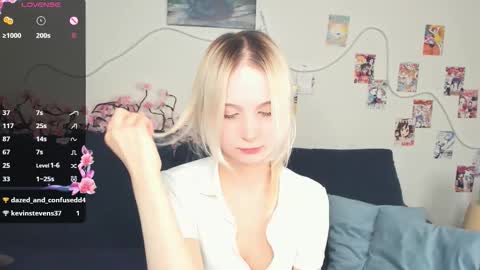 Megan  online show from March 6, 5:52 pm