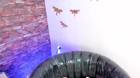     online show from September 10, 1:44 pm