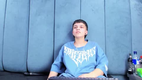 megan_thompsonn_ online show from March 29, 8:46 am