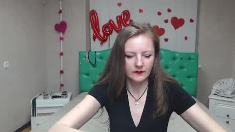 MeganPirs online show from April 10, 9:43 pm