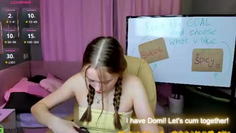 megg_ryan online show from July 24, 9:18 am