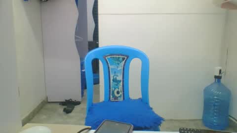 pretty online show from March 3, 1:26 pm