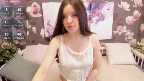 Melanie online show from October 16, 9:34 am