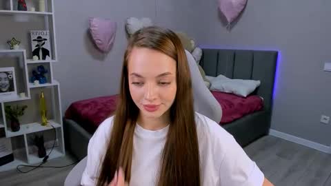 MelanieAlves online show from March 26, 3:03 pm