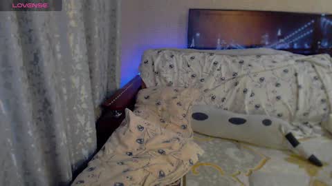 Melanie Milena online show from December 18, 4:42 am