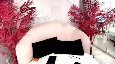 Melanie online show from October 13, 12:41 pm