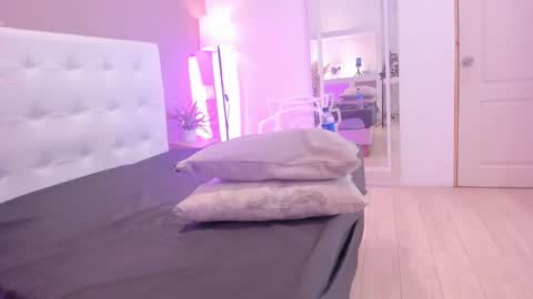 Melany online show from March 12, 3:07 pm