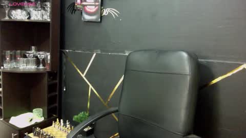 melhiza online show from October 15, 5:04 pm