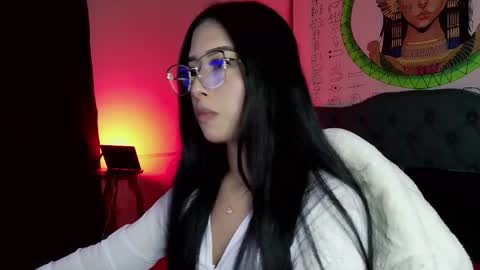 michell online show from December 15, 8:58 pm