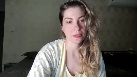 Melissa online show from September 24, 2:43 am