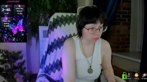 Melissa online show from June 4, 10:03 pm