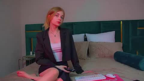 Melisa online show from September 17, 8:40 pm