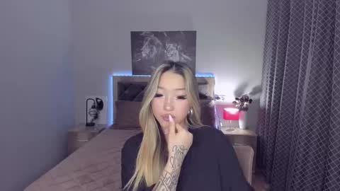 Melissa online show from January 31, 3:33 pm