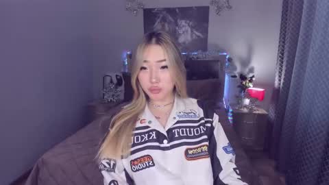 Melissa online show from December 17, 11:28 am