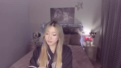 Melissa online show from January 10, 4:09 pm