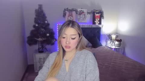 Melissa online show from December 18, 3:11 pm