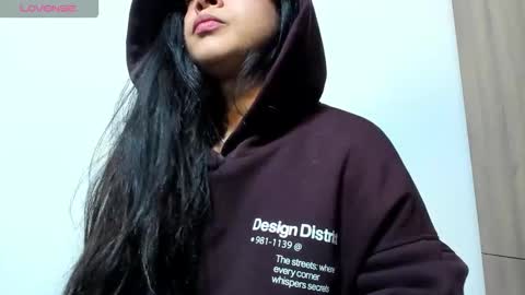 mellanie online show from November 22, 11:35 am