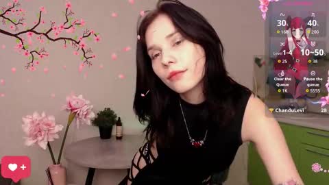 mellhyees online show from November 12, 4:38 pm