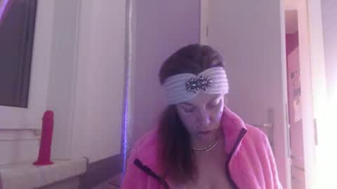 Melli online show from November 30, 9:08 pm