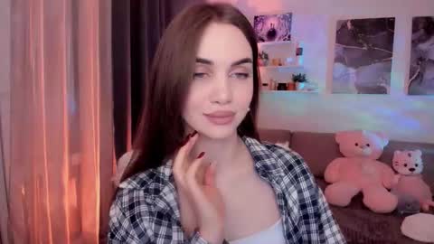 Tessa online show from February 19, 3:39 am