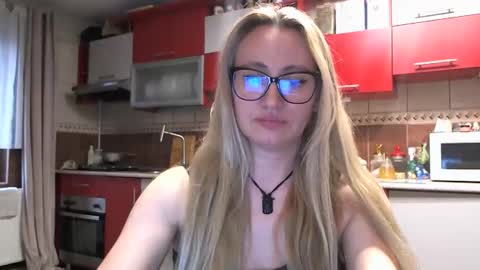 Melly online show from March 29, 11:31 am