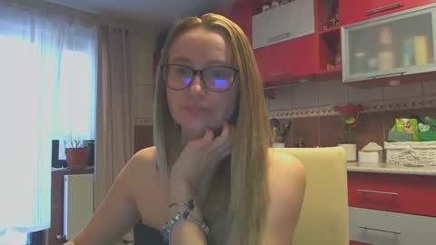 Melly online show from February 25, 7:31 am