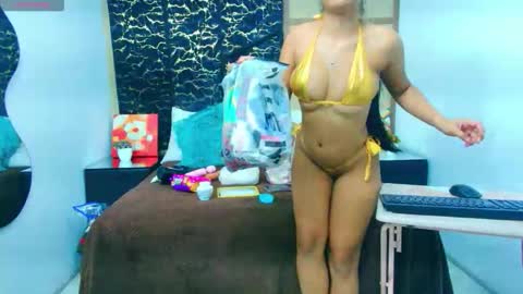 Melody Fontana online show from April 21, 12:56 pm