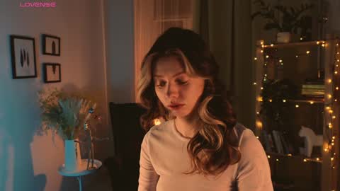 melody  online show from December 25, 2:56 pm