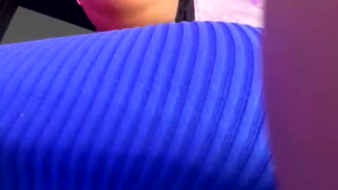 melodysnow online show from December 4, 8:31 pm