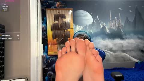 Hi Im Aria 18 years old online show from April 20, 6:11 pm