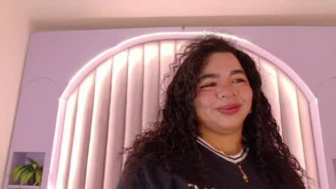  Memphis Williams  online show from March 29, 11:09 am