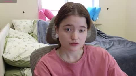 meowme online show from November 9, 9:05 am