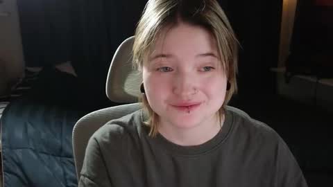 meowme online show from February 28, 2:11 am