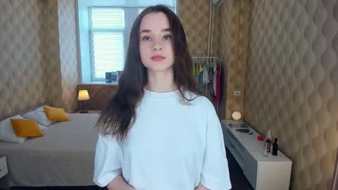 Julie online show from October 12, 9:12 am