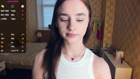 Julie online show from November 26, 11:11 am