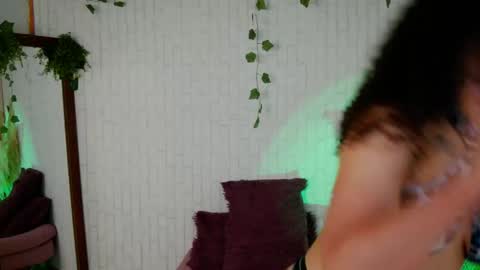 Merida Bell online show from September 18, 3:38 am