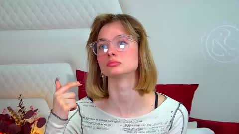 Merlin online show from March 29, 7:13 pm