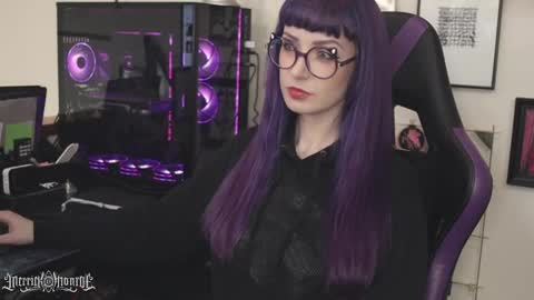 merrick monroe  online show from October 3, 9:31 pm