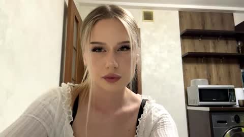 Stefani online show from June 22, 1:41 pm