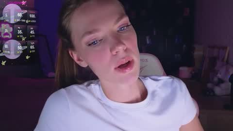 Susan online show from February 14, 6:32 pm