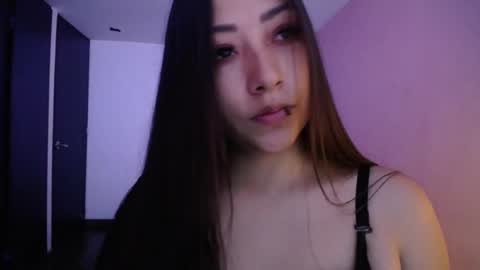 Mia zoe online show from February 19, 4:55 pm