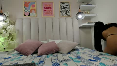 mia__bailey_ online show from April 2, 3:04 am