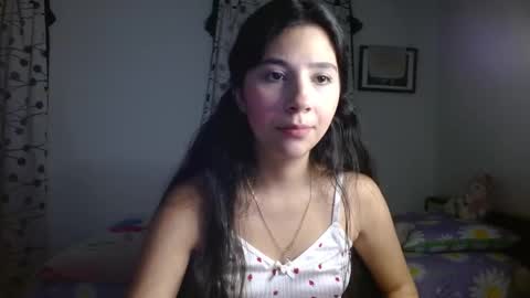 Mia online show from February 11, 11:33 pm