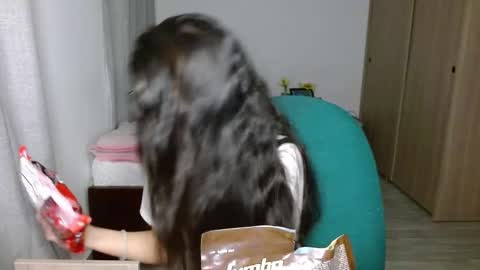 Mia online show from November 24, 1:07 am