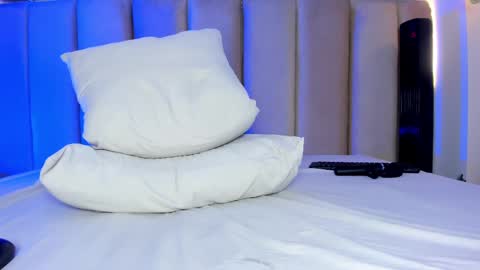  I am Mia  online show from September 25, 6:06 pm